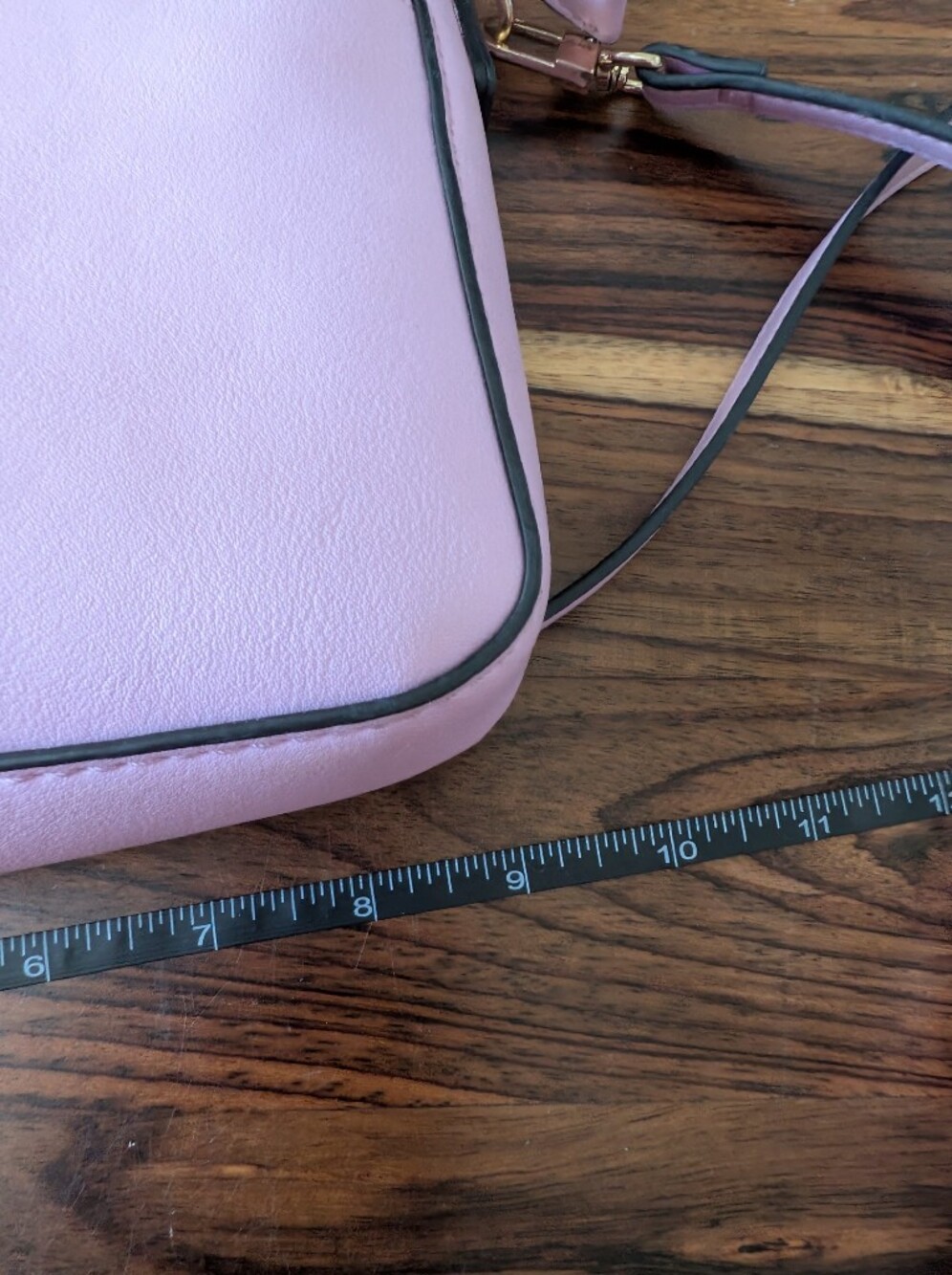 TRINA TURK Pink Scalloped Crossbody Bag Faux Leather Shoulder Purse - Picture 7 of 8